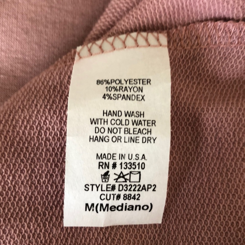 ❤️ONLY 2 left!! Cute blush cold shoulder dress❤️ - Picture 3 of 3